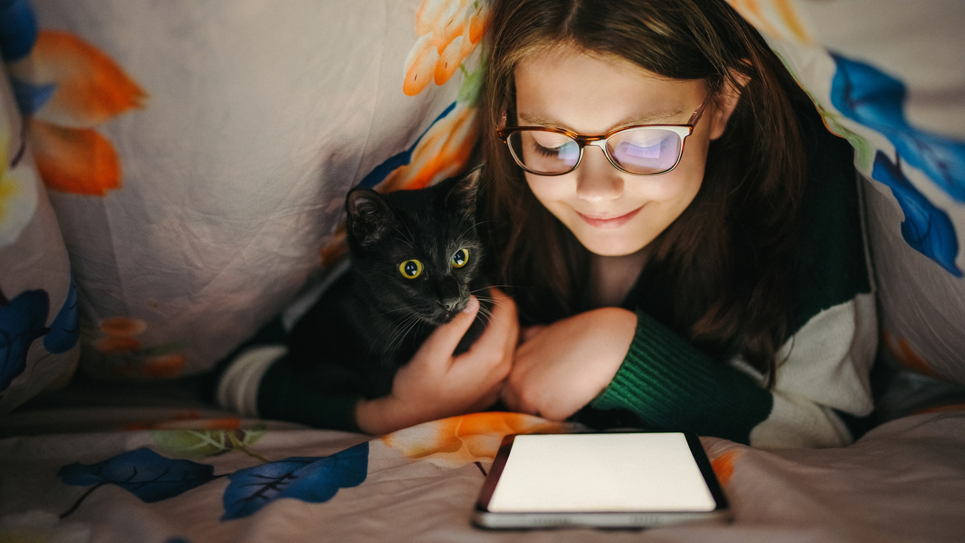 Developing Critical Thinking Through Reading